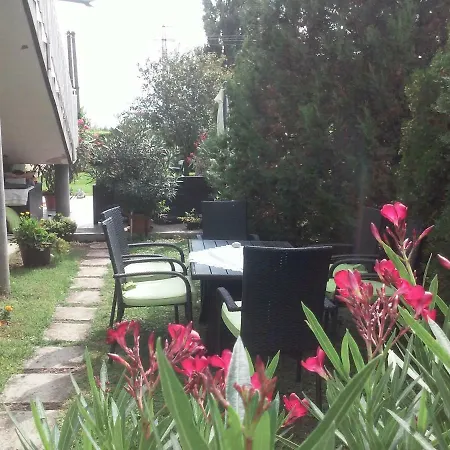 بيت للعطل Holdfeny